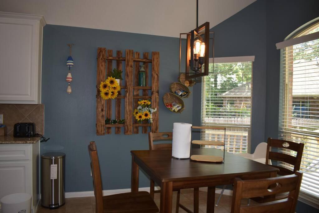 Spacious Conroe Home Around 4 Miles To The Lake Montgomery Εξωτερικό φωτογραφία